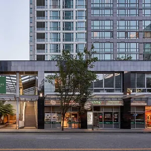 Carmana & 4* Vancouver