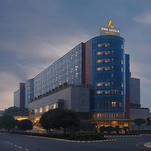The Leela Ambience Gurugram & Residences - The Luxury Urban Sanctuary 5*, Gurgaon Indien